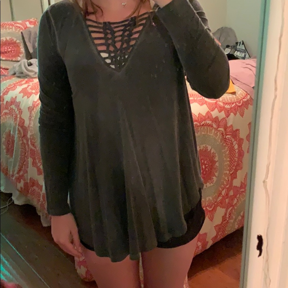 super cute grey long sleeve